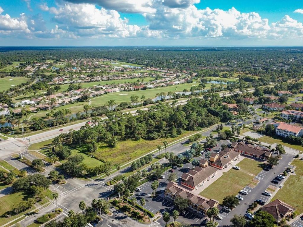 3020 Bobcat Village Center Road, North Port, FL 34288 Photo