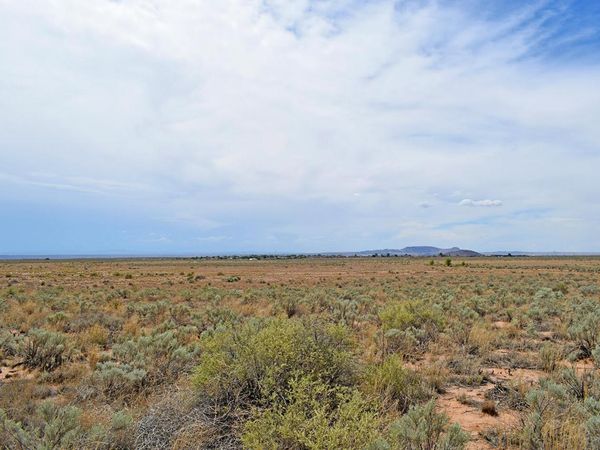 Lot 5 Rio Del Oro, Unit 7, Los Lunas, NM 87031