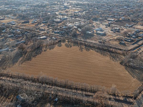 Cinder Lane, Los Lunas, NM 87031