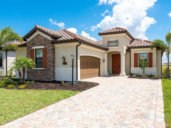 5725 CHEECH GLEN, LAKEWOOD RANCH, FL 34211