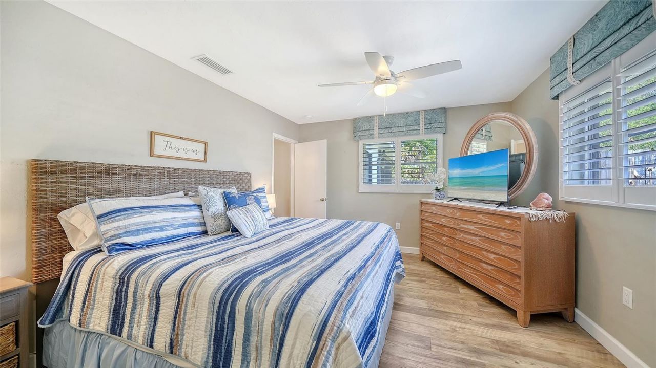 6758 S Lockwood Ridge Road, Sarasota, FL 34231 Photo