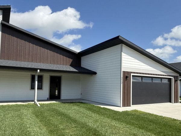 212 34th Avenue W, Spencer, IA 51301