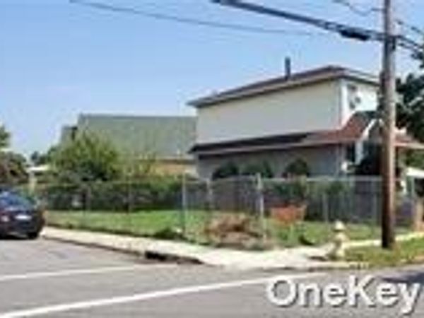 Dennis Street, Jamaica, NY 11434