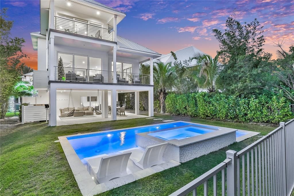 6925 Longboat Drive S, Longboat Key, FL 34228 Photo