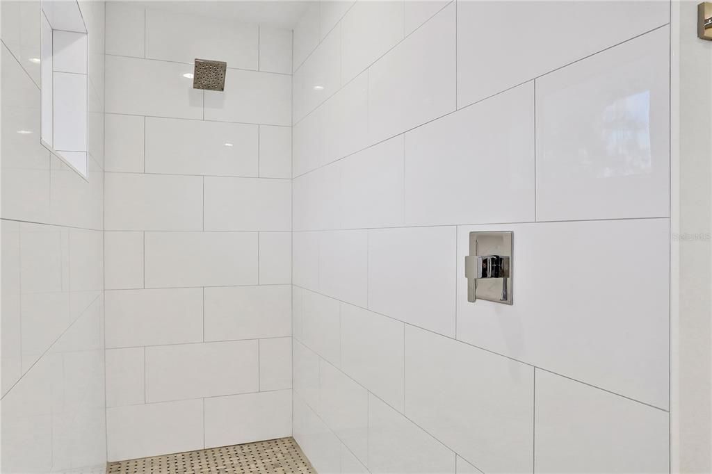 6925 Longboat Drive S, Longboat Key, FL 34228 Photo