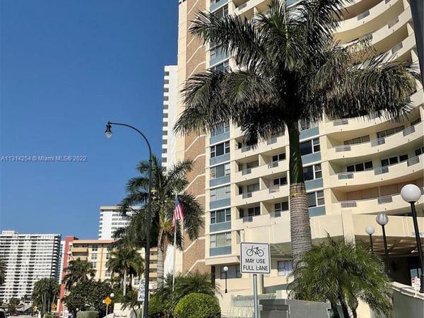3180 S Ocean Dr, Unit 1503, Hallandale Beach, FL 33009
