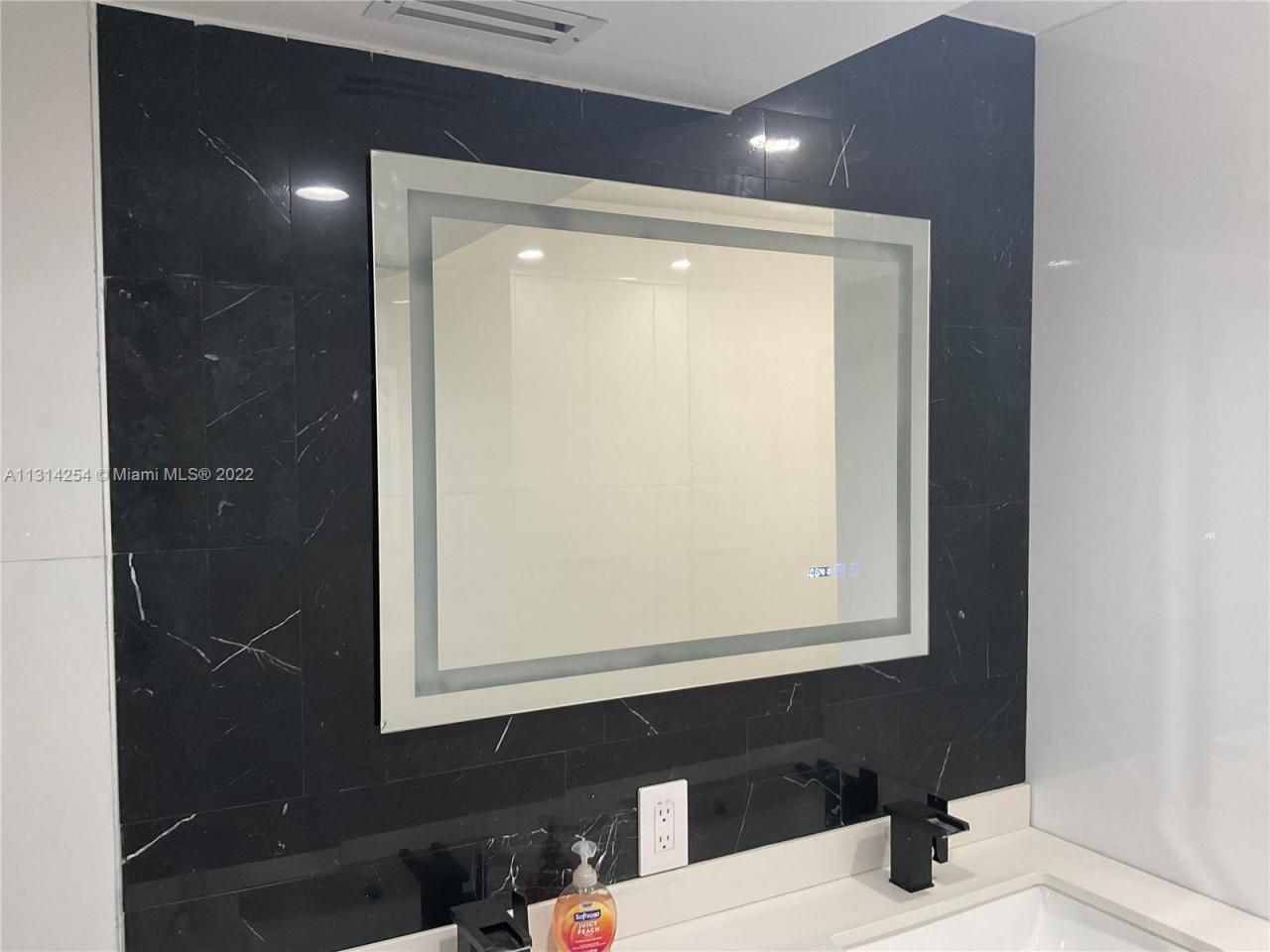 3180 S Ocean Dr, Unit 1503, Hallandale Beach, FL 33009 Photo