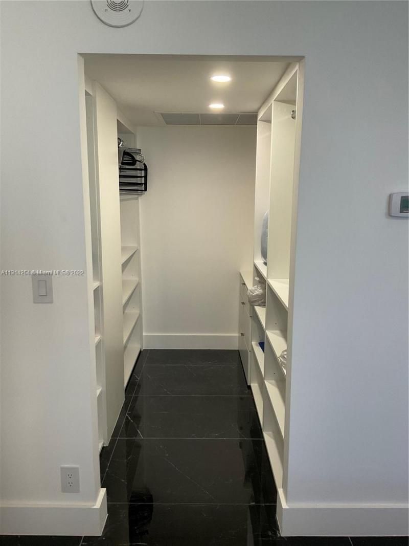 3180 S Ocean Dr, Unit 1503, Hallandale Beach, FL 33009 Photo