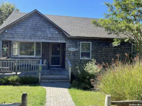 27 Crescent Avenue, Seaview, NY 11770