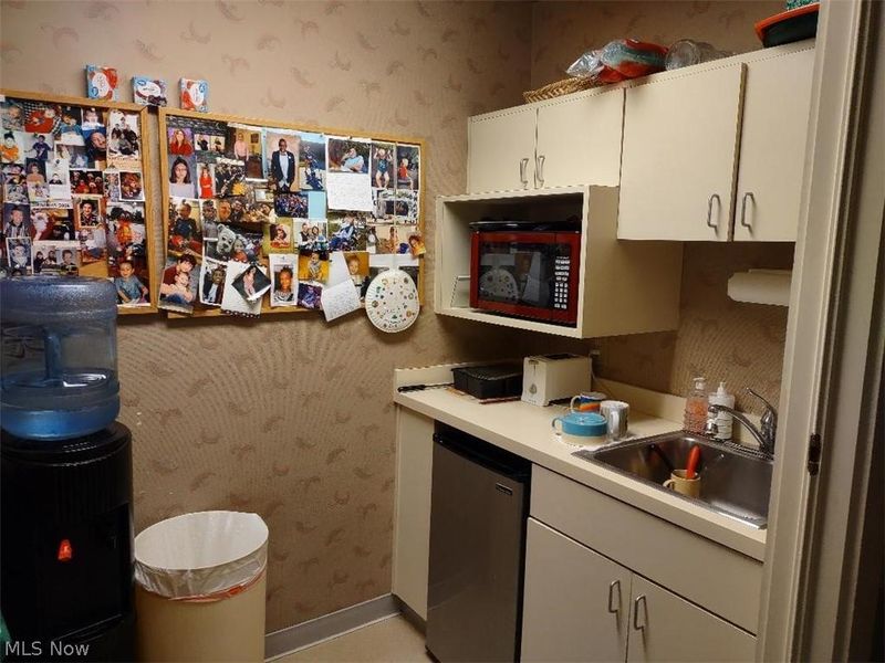 134 Middle Avenue, Elyria, OH 44035 Photo 15