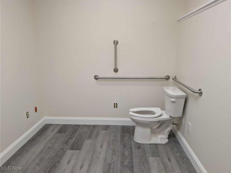 134 Middle Avenue, Elyria, OH 44035 Photo 27