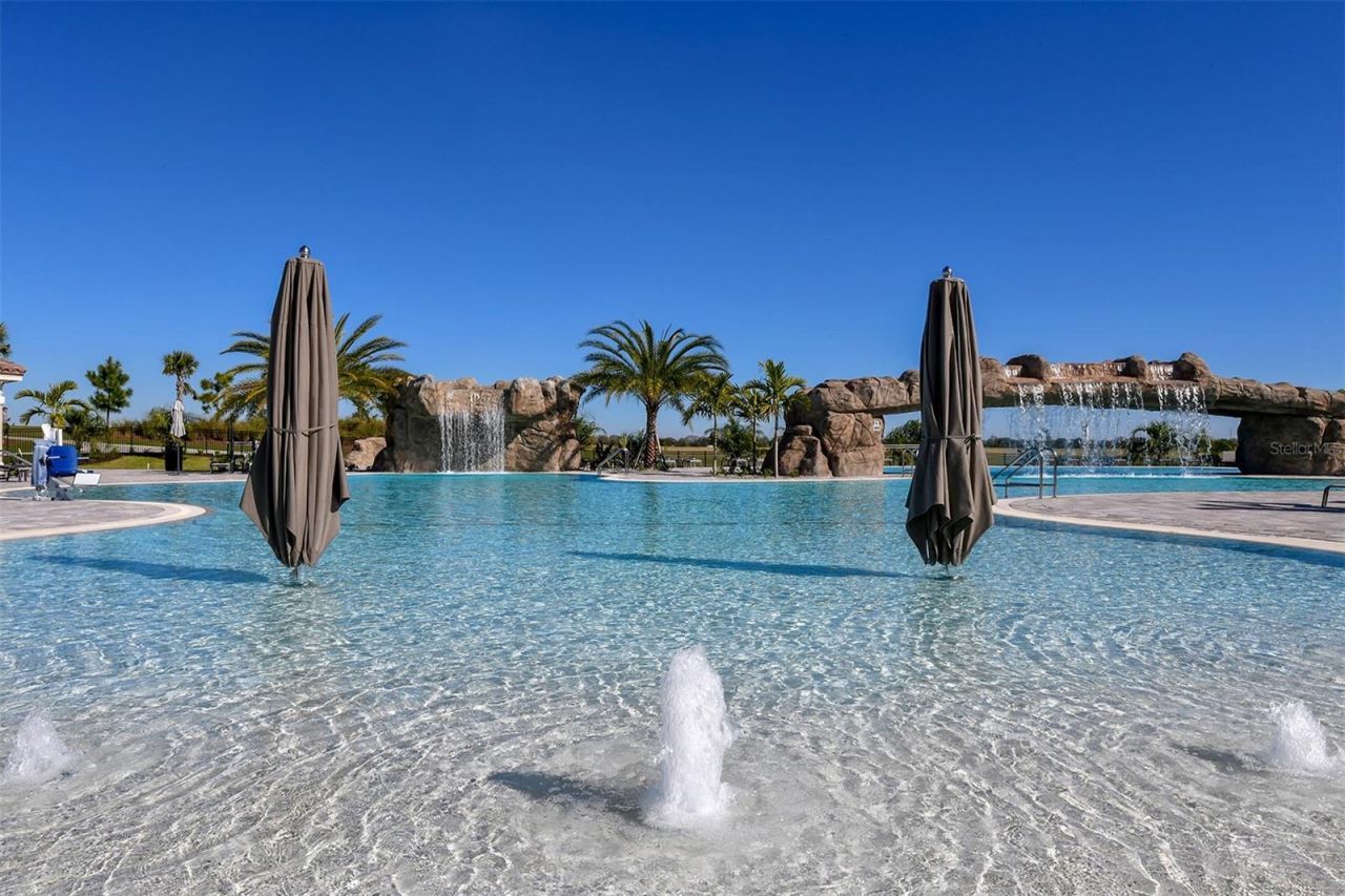 18114 Gawthrop Drive, Unit 308, Lakewood Ranch, FL 34211 Photo