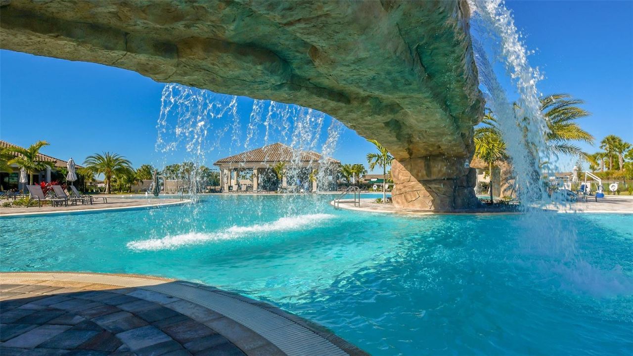 18114 Gawthrop Drive, Unit 308, Lakewood Ranch, FL 34211 Photo