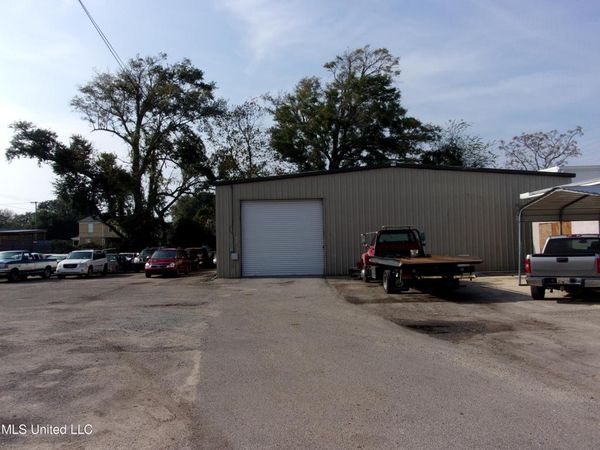 187 Caillavet Street, Biloxi, MS 39530