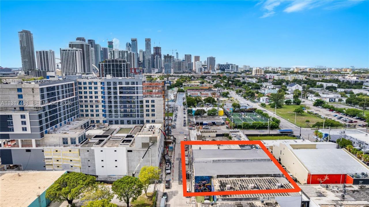 2010,2014,2020 NW Miami Ct, Miami, FL 33127 Photo