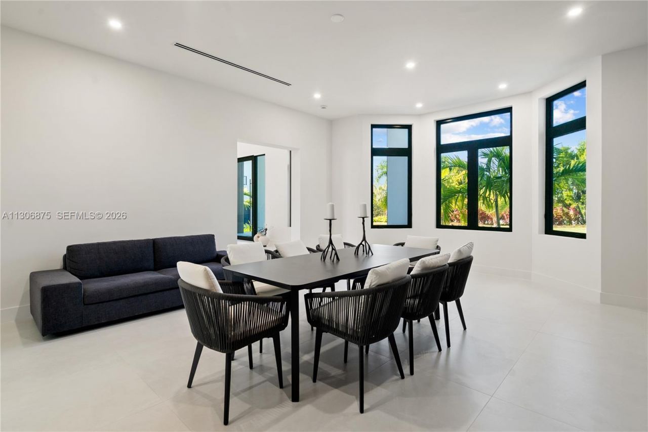 2405 Coco Plum Dr, Marathon, FL 33050 Photo