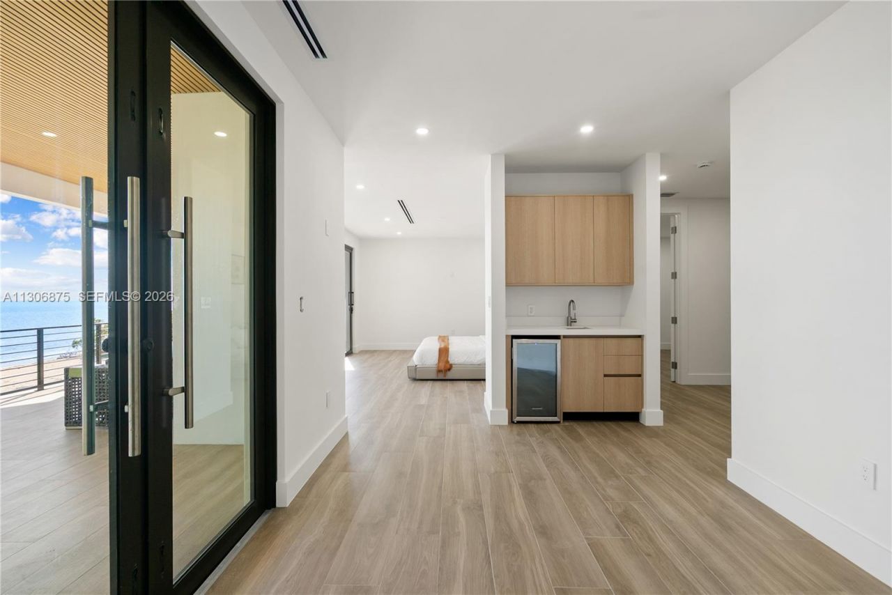 2405 Coco Plum Dr, Marathon, FL 33050 Photo