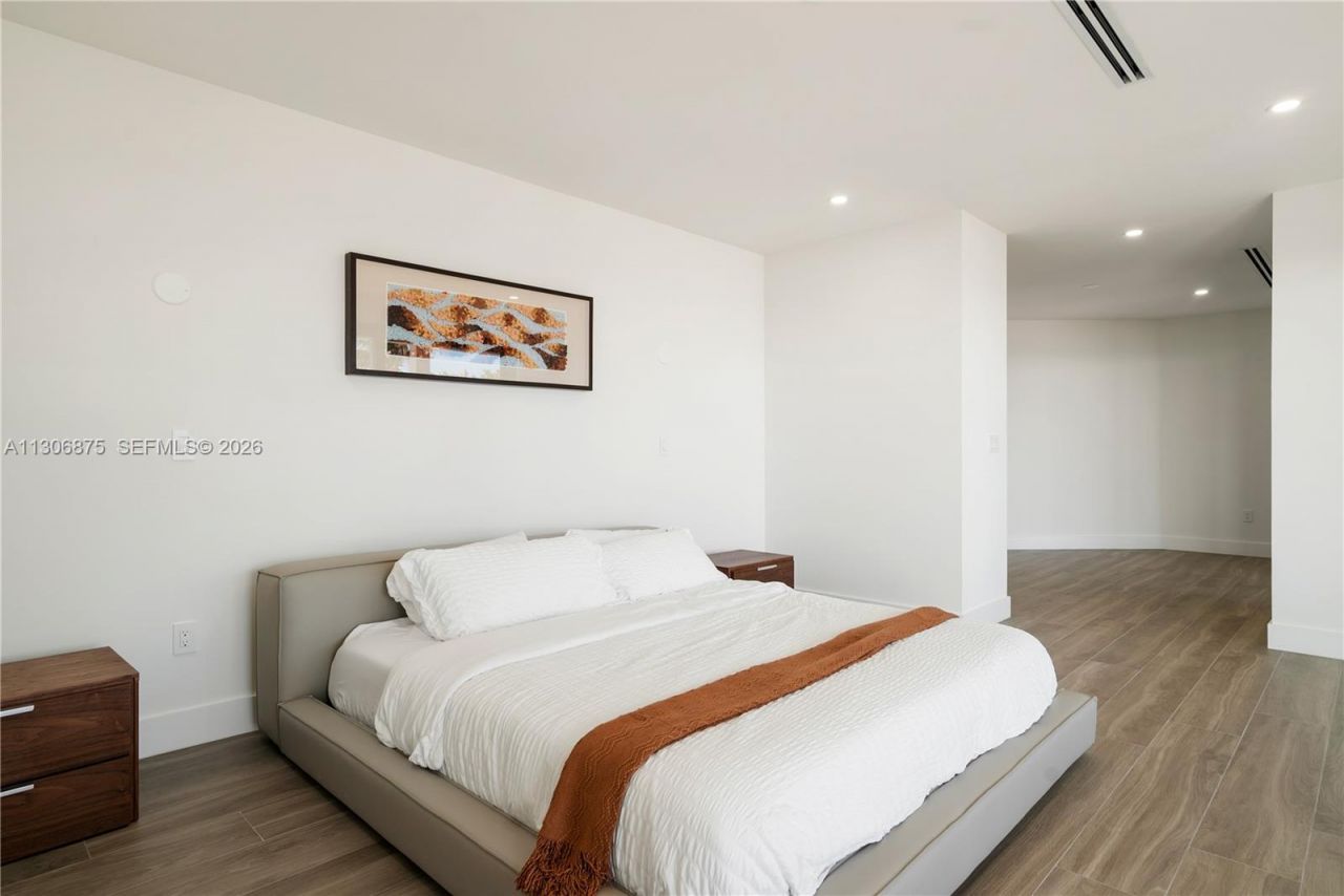 2405 Coco Plum Dr, Marathon, FL 33050 Photo