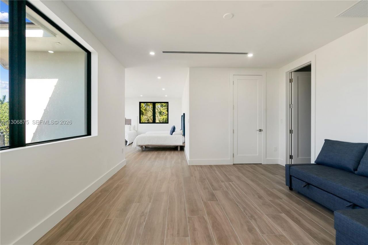 2405 Coco Plum Dr, Marathon, FL 33050 Photo