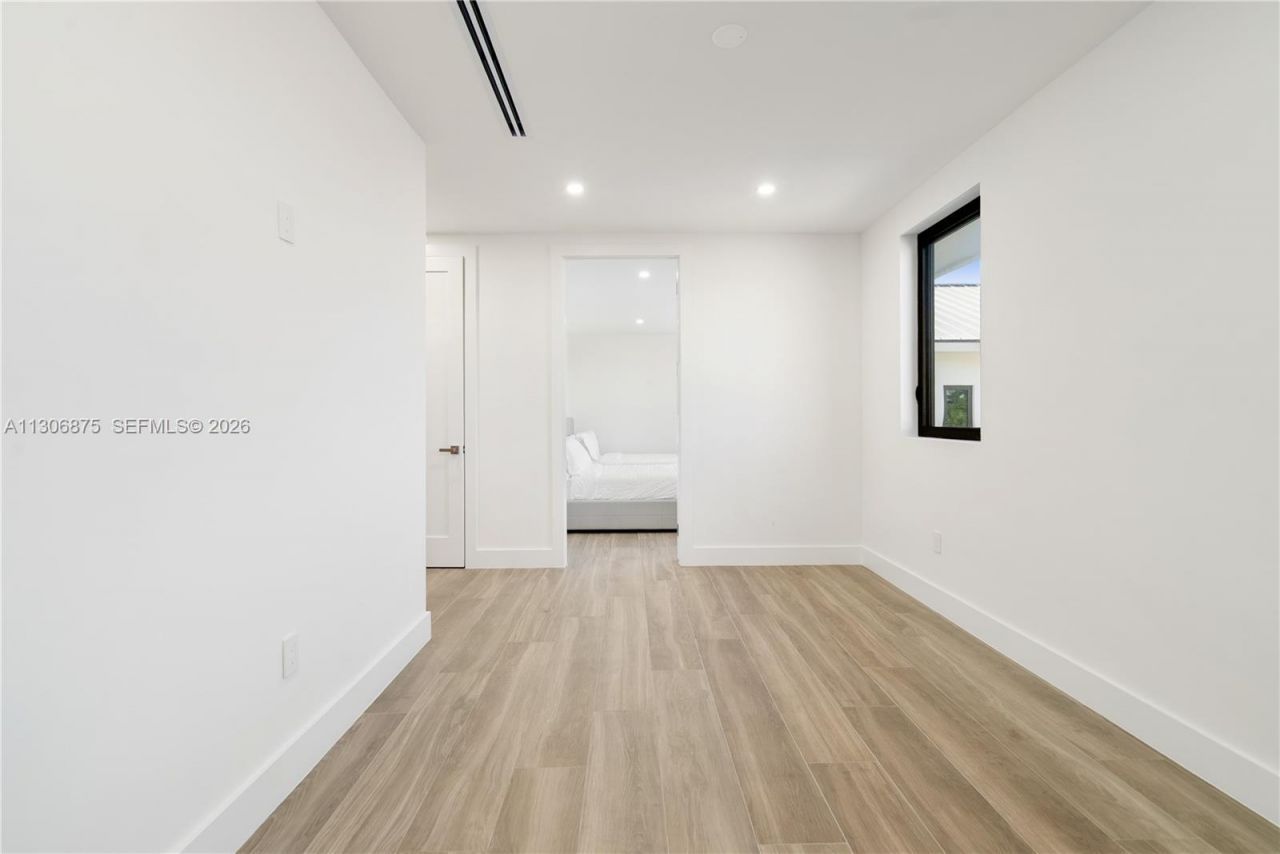 2405 Coco Plum Dr, Marathon, FL 33050 Photo