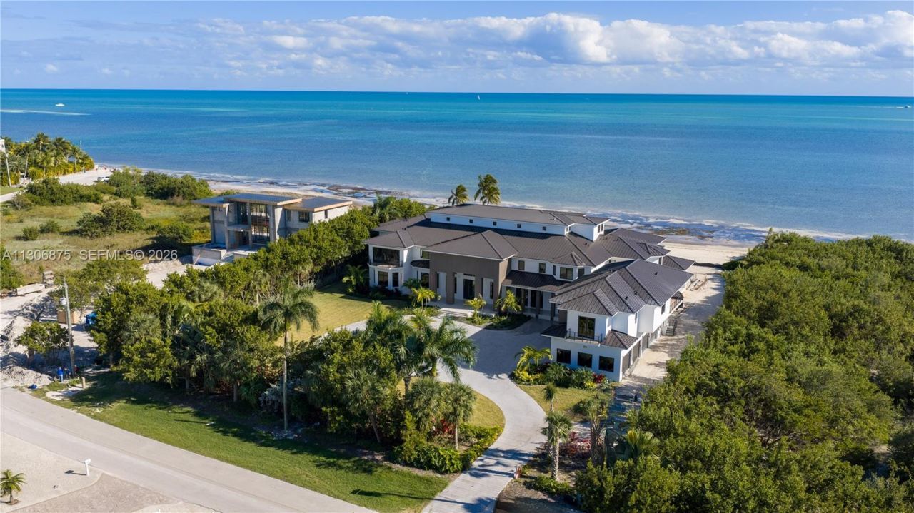 2405 Coco Plum Dr, Marathon, FL 33050 Photo