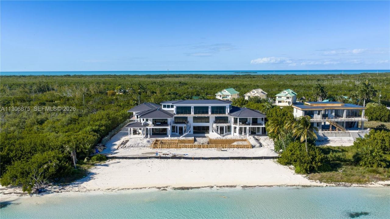 2405 Coco Plum Dr, Marathon, FL 33050 Photo