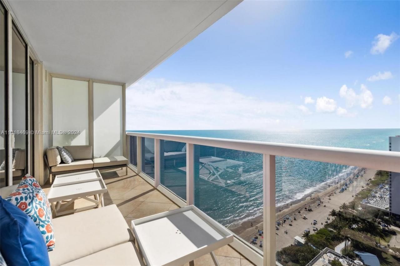 1830 S Ocean Dr, Unit 2703, Hallandale Beach, FL 33009 Photo