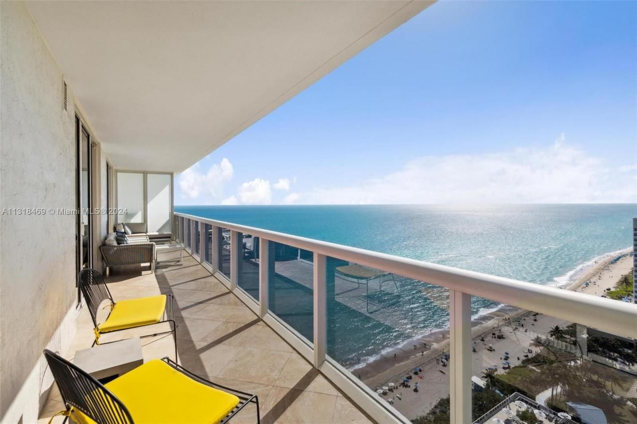 1830 S Ocean Dr, Unit 2703, Hallandale Beach, FL 33009 Photo