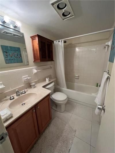 228 Hibiscus Avenue, Unit #130, Lauderdale by the Sea, FL 33308 Photo
