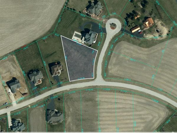 2802 Newbury Lane, Caledonia, IL 61011