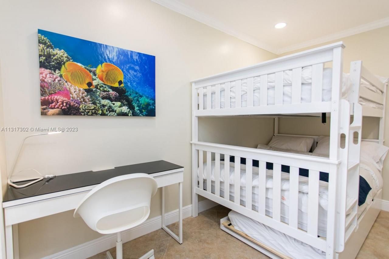 714 Harrison St, Hollywood, FL 33019 Photo