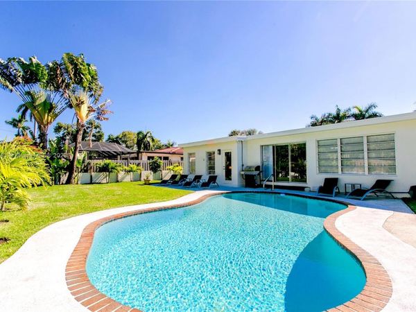 951 Washington St, Hollywood, FL 33019