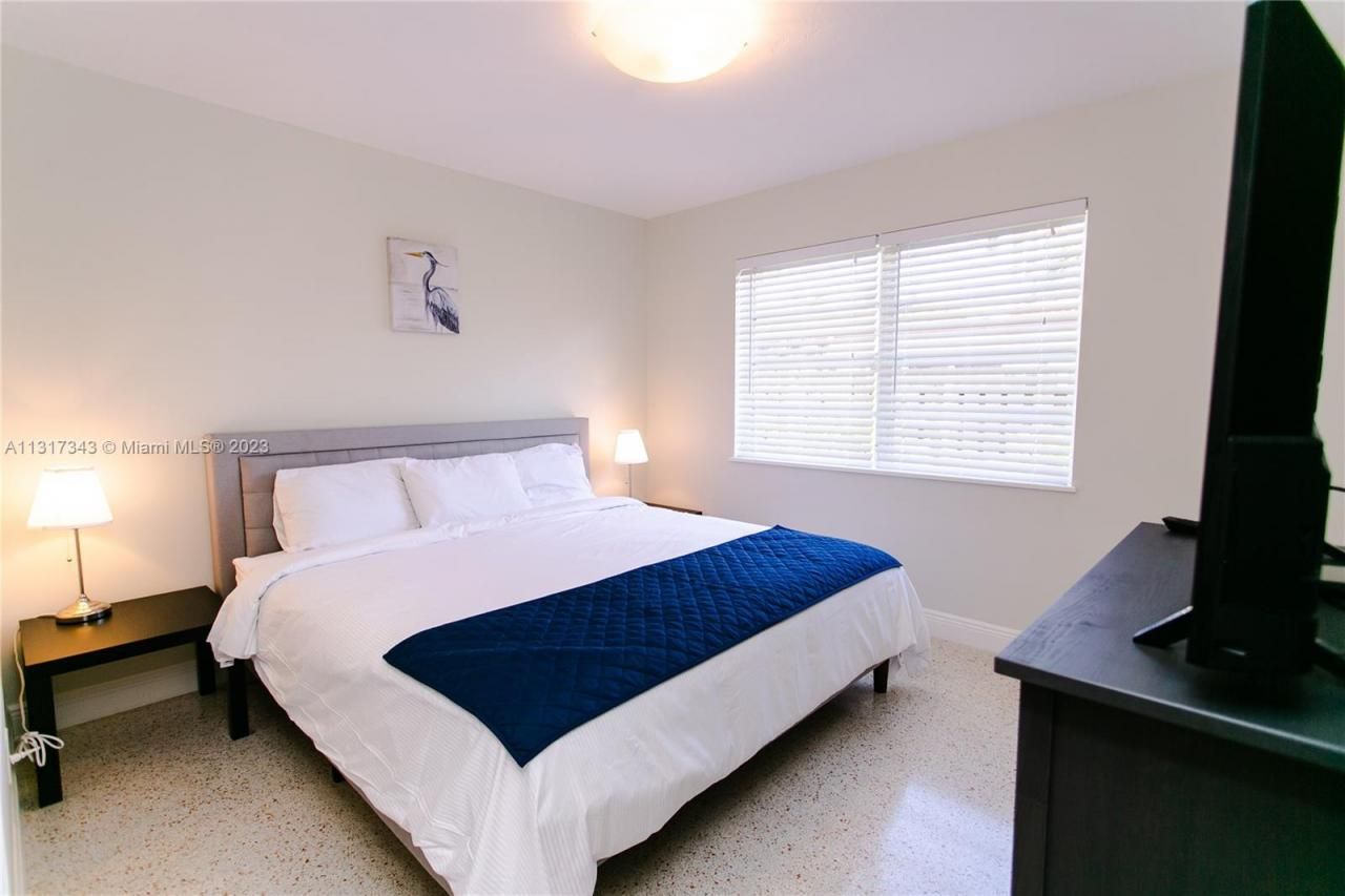 951 Washington St, Hollywood, FL 33019 Photo