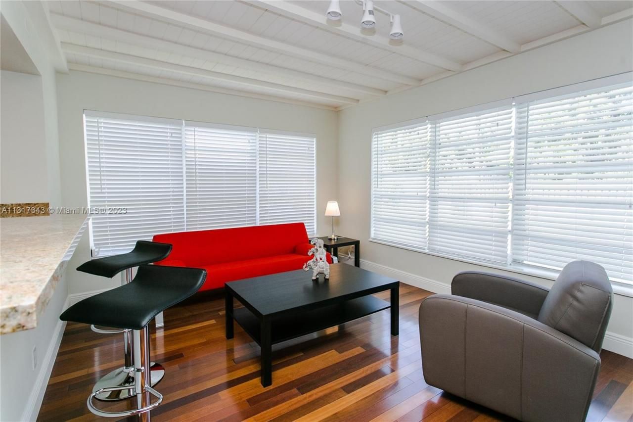 951 Washington St, Hollywood, FL 33019 Photo