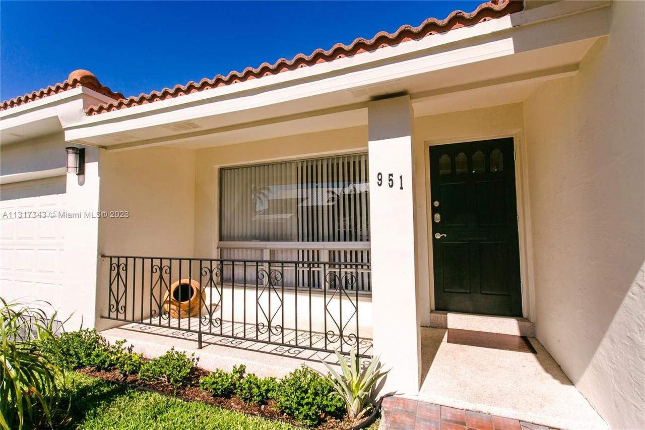 951 Washington St, Hollywood, FL 33019 Photo