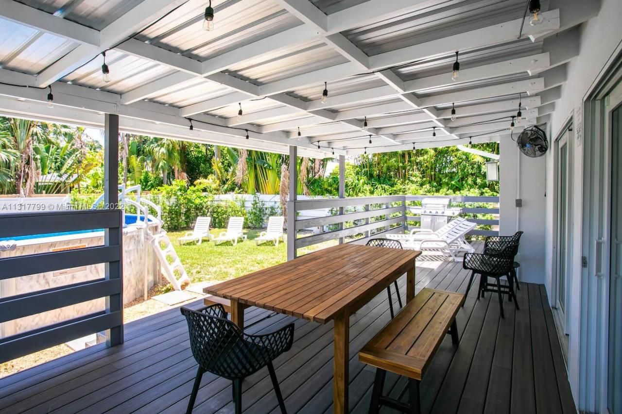 1022 Adams St, Hollywood, FL 33019 Photo