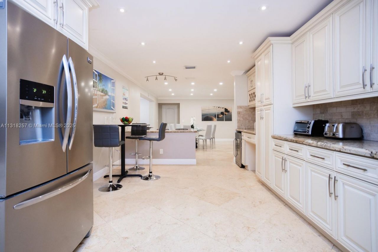 833 Washington St, Hollywood, FL 33019 Photo