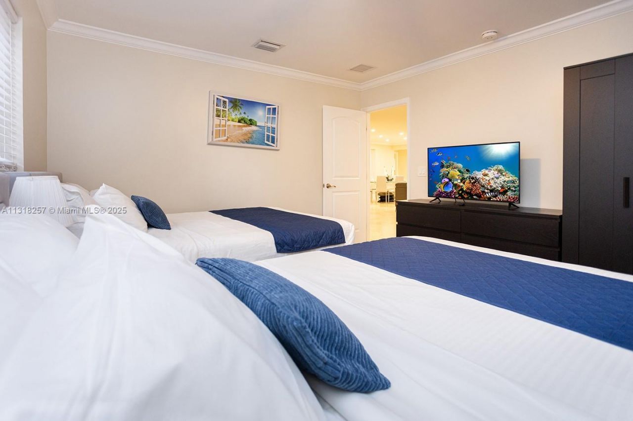 833 Washington St, Hollywood, FL 33019 Photo