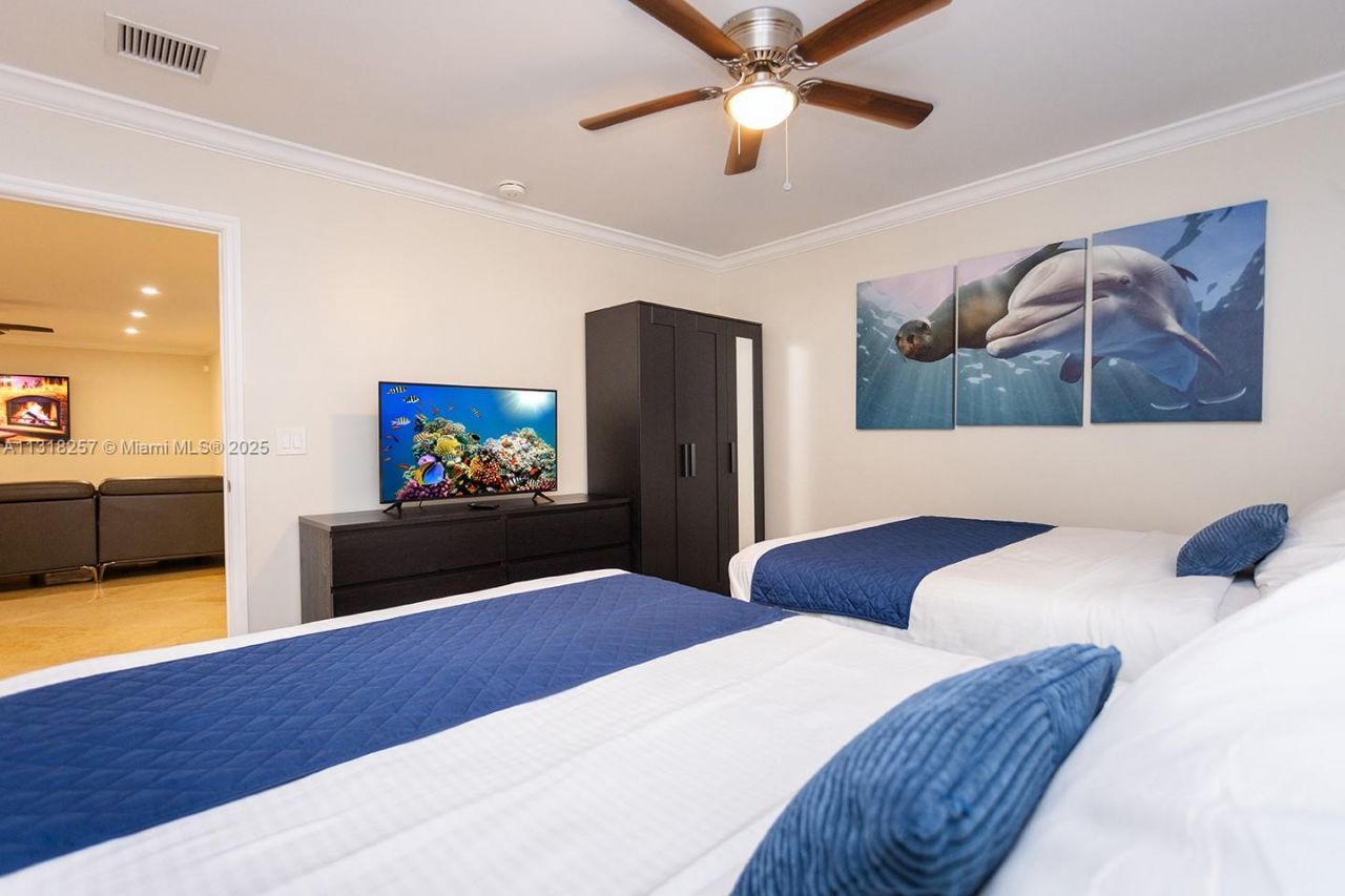 833 Washington St, Hollywood, FL 33019 Photo