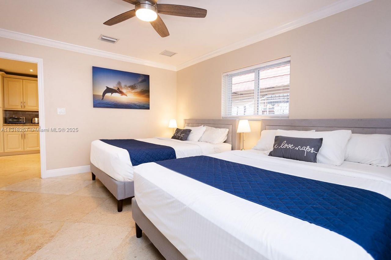 833 Washington St, Hollywood, FL 33019 Photo