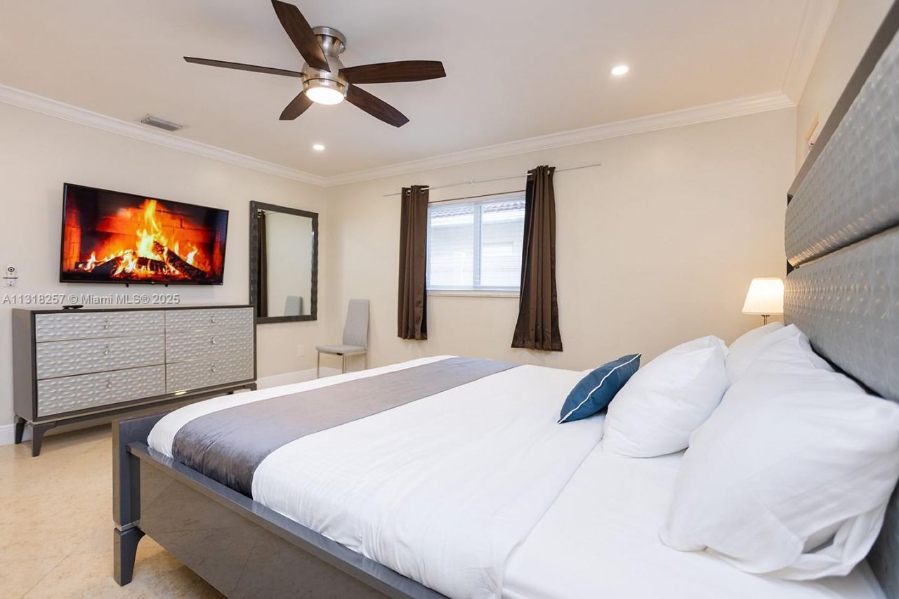 833 Washington St, Hollywood, FL 33019 Photo