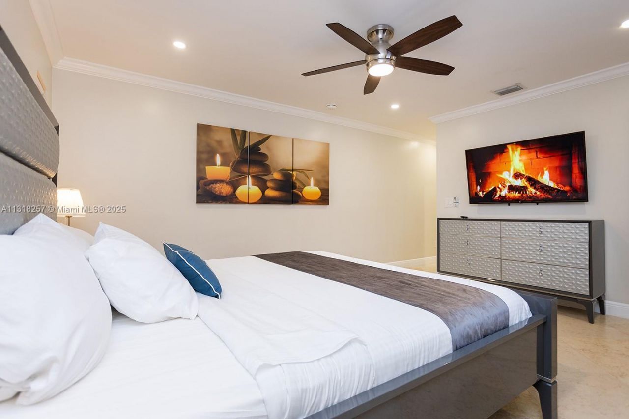 833 Washington St, Hollywood, FL 33019 Photo