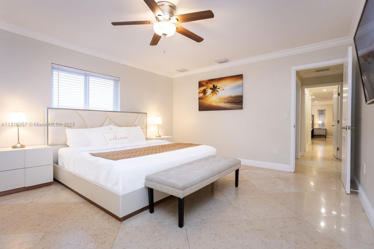 833 Washington St, Hollywood, FL 33019 Photo