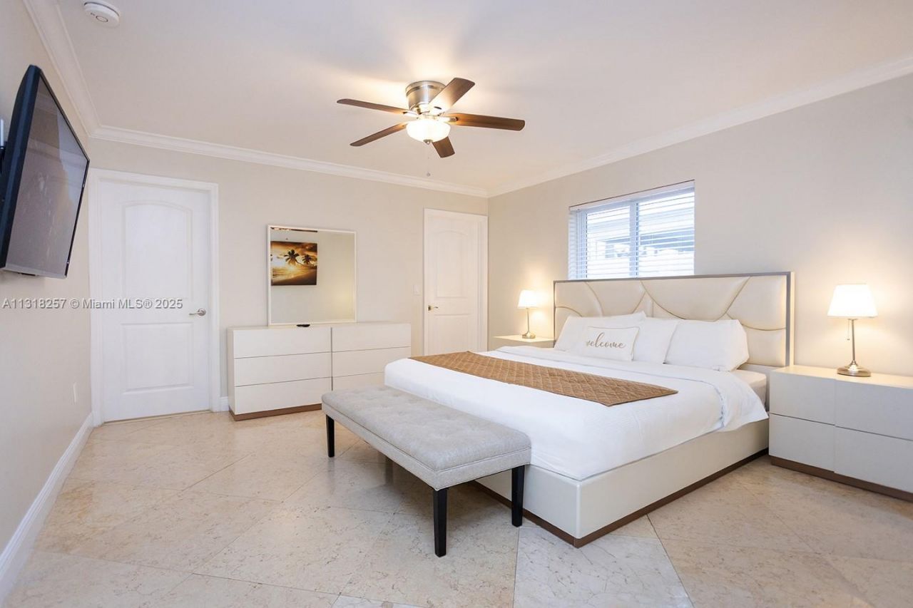 833 Washington St, Hollywood, FL 33019 Photo