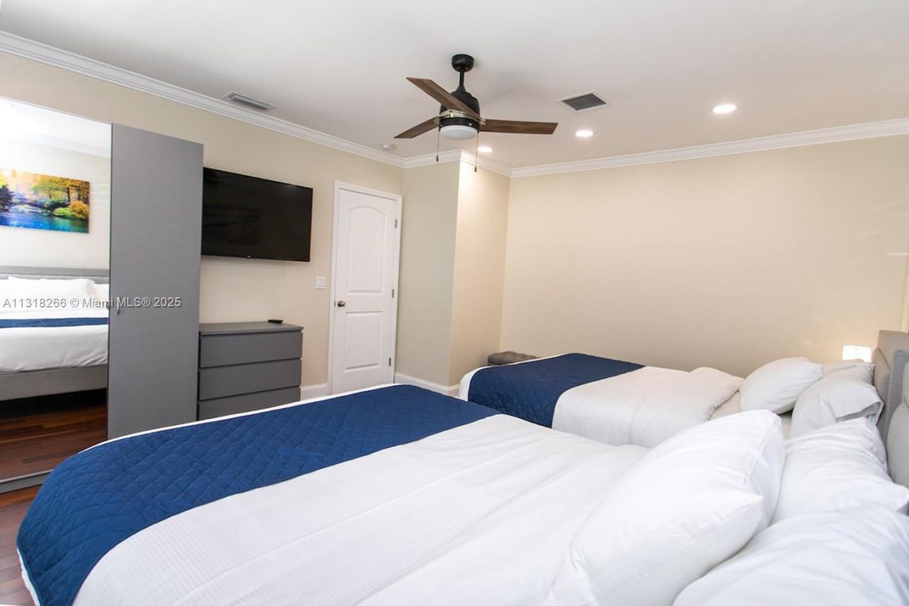 1311 Rodman St, Hollywood, FL 33019 Photo