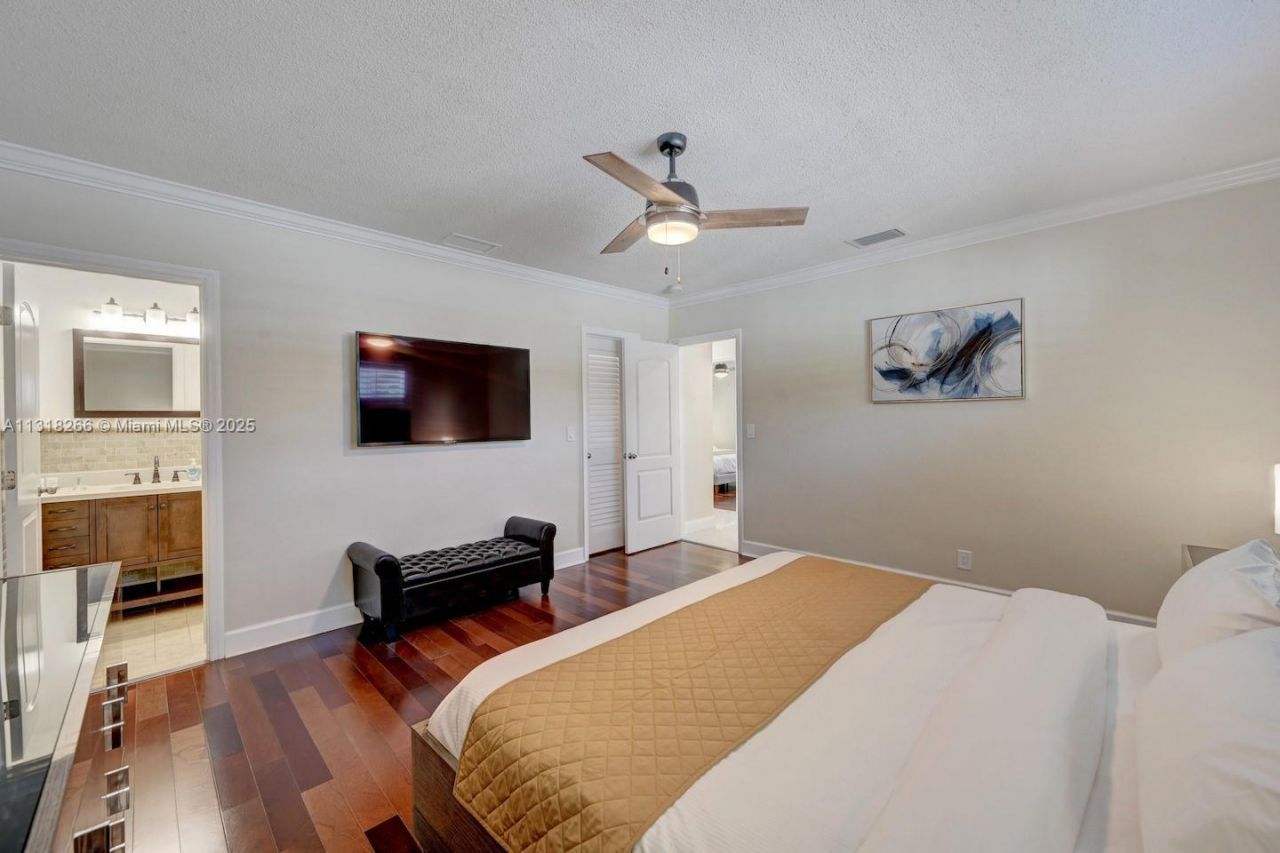 1311 Rodman St, Hollywood, FL 33019 Photo