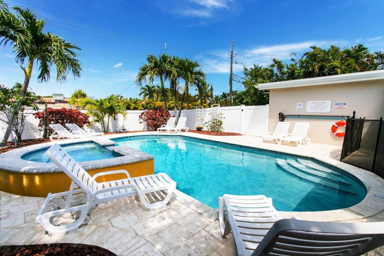 1311 Rodman St, Hollywood, FL 33019 Photo