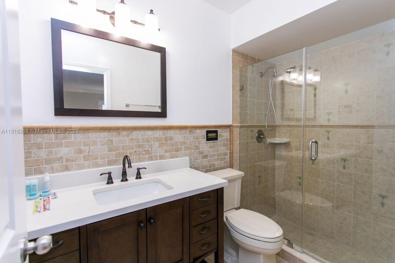 1311 Rodman St, Hollywood, FL 33019 Photo