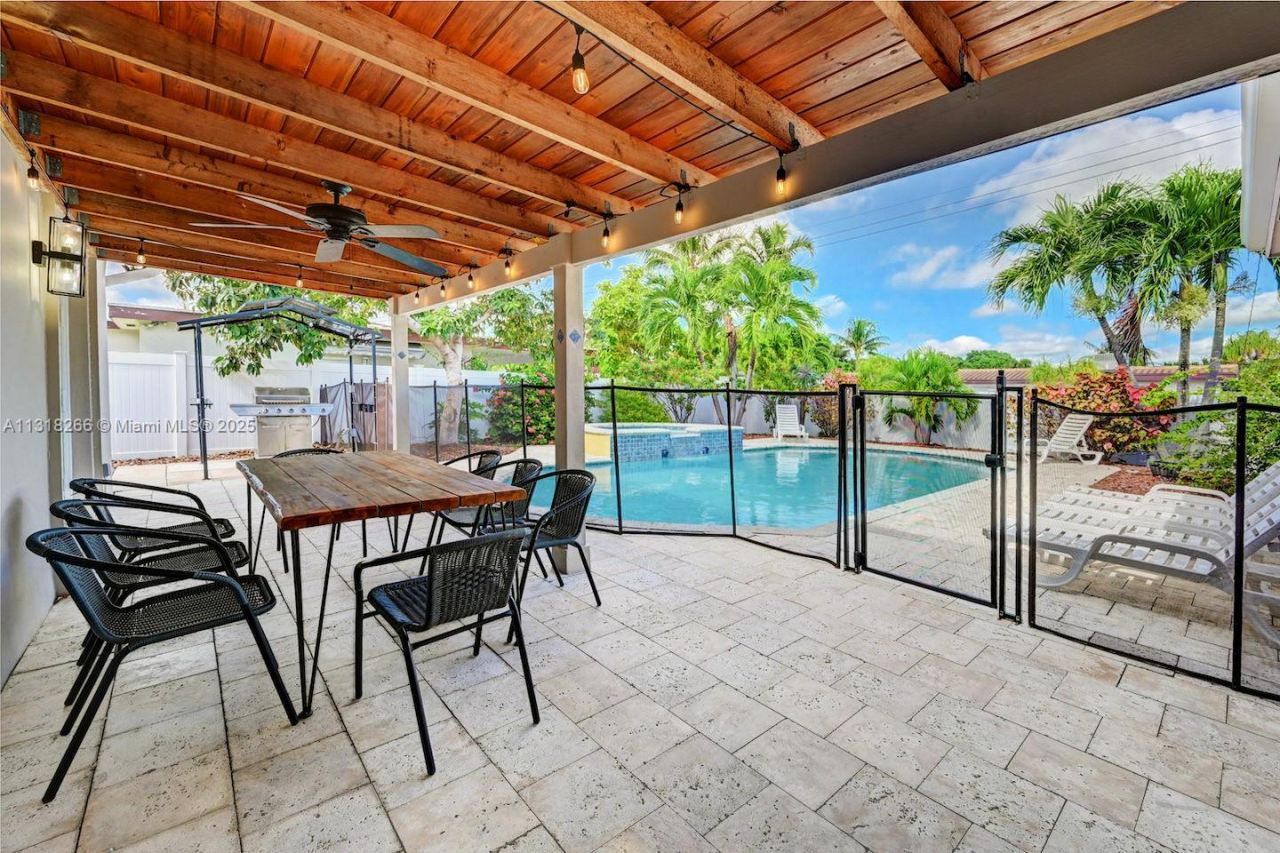 1311 Rodman St, Hollywood, FL 33019 Photo