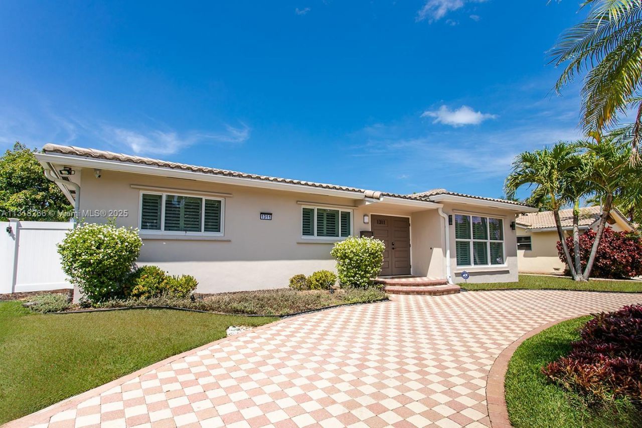 1311 Rodman St, Hollywood, FL 33019 Photo